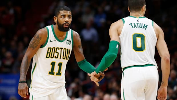 kyrie_irving_marquee_crossover_.jpg